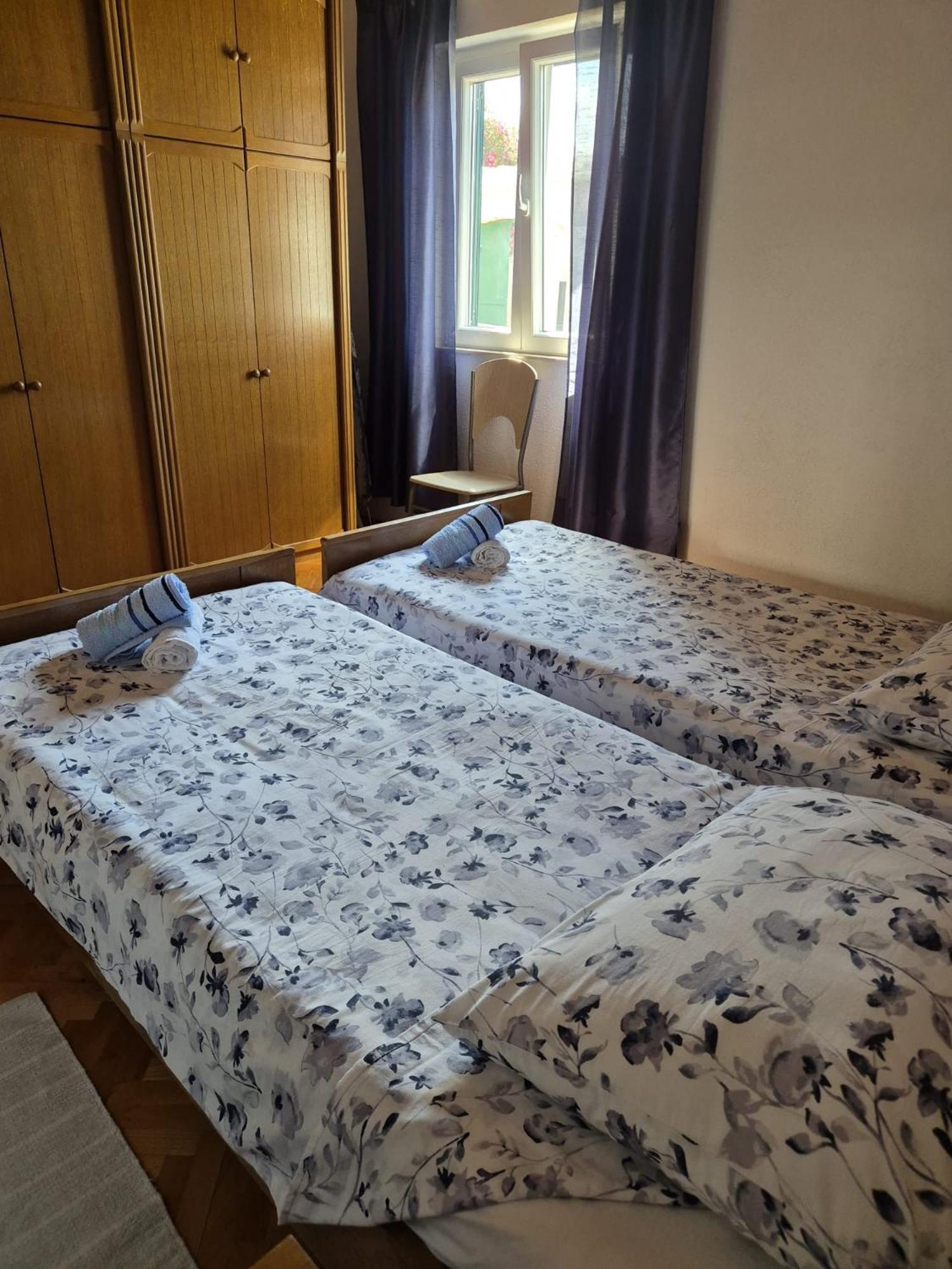 Apartmani Ino Skrip ภายนอก รูปภาพ